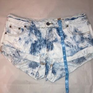 Billabong Shorts NTs 34” waist Distressed 100% Cotton Daisy Dukes Cut Offs Denim
